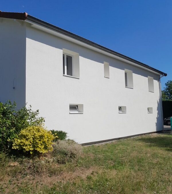 Rénovation énergétique globale basse consommation d’une maison à Saint Martin la Plaine