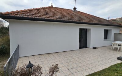 Rénovation énergétique complète d’une maison des années 70 à Unieux (42)